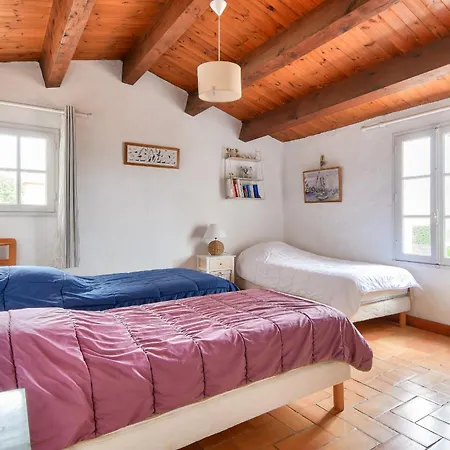 700 M De La - Jardin - Maison Pour 7 Дом отдыха