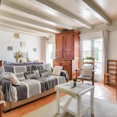 700 M De La - Jardin - Maison Pour 7 Hébergement de vacances *